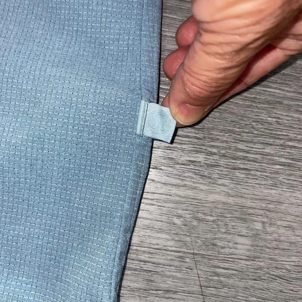Lululemon Polo Shirt Men’s Small ? Short Sleeve Button Up Blue Collared Stretch - Picture 3 of 7